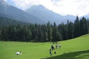 Pahalgam: ਕਸ਼ਮੀਰ ਚ ਪਰਤੀਆਂ ਰੌਣਕਾਂ, ਪਹਿਲਗਾਮ ਹਮਲੇ ਤੋਂ ਬਾਅਦ ਫ਼ਿਰ ਖੁੱਲ੍ਹੇ ਟੂਰਿਸਟ ਪਲੇਸ