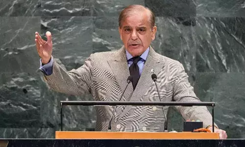 ਸ਼ਾਹਬਾਜ਼ ਸ਼ਰੀਫ਼ ਨੇ ਟਰੰਪ ਨੂੰ ਕਿਉਂ ਕੀਤਾ ਨੋਬਲ ਸ਼ਾਂਤੀ ਪੁਰਸਕਾਰ ਲਈ ਨਾਮਜ਼ਾਦ ਜਾਣੋ: