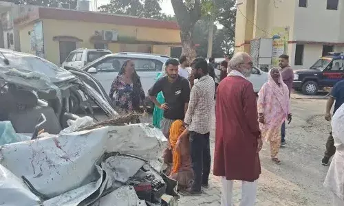 Accident News: ਖੜੇ ਟਰੱਕ ਨਾਲ ਟਕਰਾਈ ਤੇਜ਼ ਰਫ਼ਤਾਰ ਕਾਰ, ਇੱਕੋ ਪਰਿਵਾਰ ਦੇ 6 ਲੋਕਾਂ ਦੀ ਮੌਤ