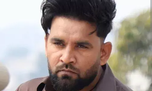 Punjabi Singer: ਹਿੰਦੂ ਸੰਗਠਨਾਂ ਦੇ ਨਿਸ਼ਾਨੇ ਤੇ ਇਹ ਪੰਜਾਬੀ ਗਾਇਕ, ਪਠਾਨਕੋਟ ਵਿੱਚ ਹੋਇਆ ਵਿਰੋਧ