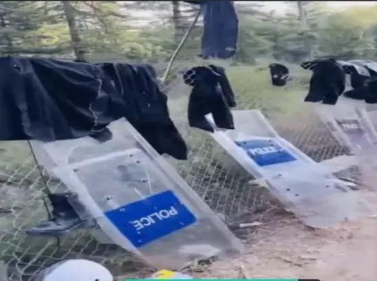 POK ਚ ਪਾਕਿਸਤਾਨੀ ਫੌਜ ਦਾ ਅਪਮਾਨ, ਵਰਦੀਆਂ ਤੇ ਹੈਲਮੇਟ 10 ਰੁਪਏ ਚ ਵੇਚੇ