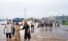 ਪੰਜਾਬ ਵਿੱਚ ਮੁੜ ਬਣਿਆਂ ਹੜ੍ਹਾਂ ਦਾ ਖ਼ਤਰਾ, ਅਕਤੂਬਰ ਦੇ ਮਹਿਨੇ ਪਿਛਲੇ 80 ਸਾਲਾਂ ਦਾ ਟੁੱਟੇਗਾ ਰਿਕਾਰਡ, ਭਾਖੜਾ ਅਤੇ ਪੌਂਗ ਡੈਮ ਦੇ ਮੁੜ ਖੁਲ੍ਹਣਗੇ ਫਲੱਡ ਗੇਟ