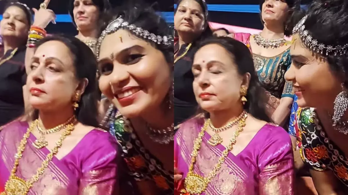 Hema Malini: ਹੇਮਾ ਮਾਲਿਨੀ ਦਾ ਘਮੰਡ 7ਵੇਂ ਅਸਮਾਨ ਤੇ, ਖੜੀ ਰਹੀ ਪ੍ਰਸ਼ੰਸਕ, ਅਭਿਨੇਤਰੀ ਕਰਦੀ ਰਹੀ ਇਗਨੋਰ