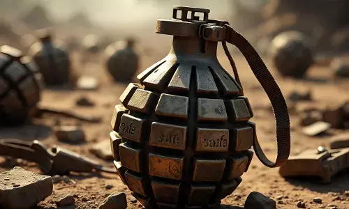 ਅੰਮ੍ਰਿਤਸਰ ਵਿੱਚ ਸਾਬਕਾ ਫੌਜ ਕਮਾਂਡੋ 4 ਗ੍ਰਨੇਡਾਂ ਸਮੇਤ ਗ੍ਰਿਫ਼ਤਾਰ