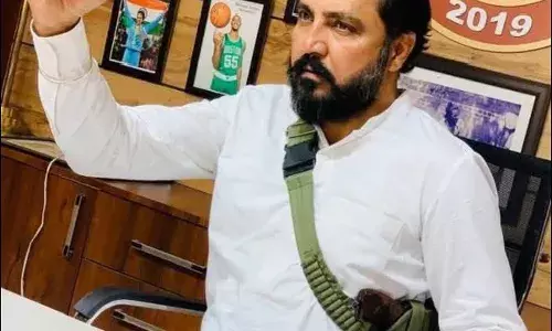 ਬਰਨਾਲਾ ’ਚ ਦਿਨ-ਦਿਹਾੜੇ ਹੋਈ ਹੱਤਿਆ, ਸਾਬਕਾ ਸਰਪੰਚ ਦੇ ਬੇਟੇ ਦੀ ਗੋਲੀ ਮਾਰ ਕਿ ਕੀਤੀ ਹੱਤਿਆ, ਤਲਾਸ਼ ’ਚ ਜੁਟੀ ਪੁਲਿਸ