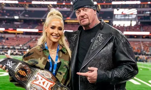 WWE ਸਟਾਰ ਅੰਡਰਟੇਕਰ ਦੀ ਪਤਨੀ ਨੇ 45 ਸਾਲ ਦੀ ਉਮਰ ਚ ਰਚਿਆ ਇਤਿਹਾਸ