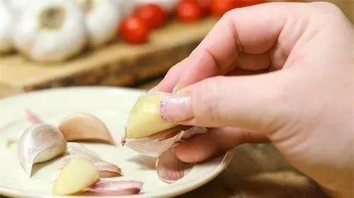 Health News: ਹਰ ਰੋਜ਼ ਲੱਸਣ ਖਾਣ ਨਾਲ ਸਰੀਰ ਨੂੰ ਹੋਣਗੇ ਇਹ ਜ਼ਬਰਦਸਤ ਫਾਇਦੇ