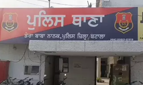 ਡੇਰਾ ਬਾਬਾ ਨਾਨਕ ਪੁਲਿਸ ਨੇ BSF ਅਤੇ ਫੌਜ ਦੀ ਖੁਫੀਆ ਜਾਣਕਾਰੀ ਭੇਜਣ ਵਾਲੇ ਤਿੰਨ ਖਿਲਾਫ ਮਾਮਲਾ ਦਰਜ ਇੱਕ ਗ੍ਰਿਫਤਾਰ