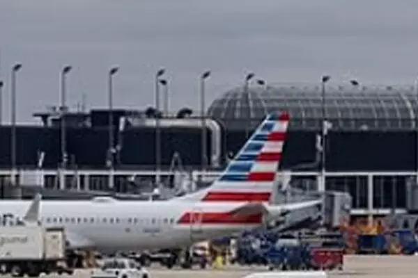 ਅਮਰੀਕਾ ’ਚ ਸੈਂਕੜੇ ਫਲਾਈਟਸ ਰੱਦ ਹੋਣ ਦਾ ਖ਼ਤਰਾ ਅਮਰੀਕਾ ’ਚ ਸੈਂਕੜੇ ਫਲਾਈਟਸ ਰੱਦ ਹੋਣ ਦਾ ਖ਼ਤਰਾ