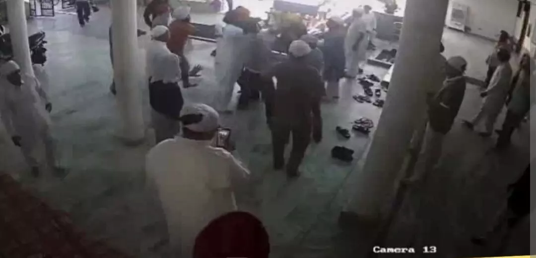 Fazilka News: ਗੁਰਦੁਆਰਾ ਸਾਹਿਬ ਚ ਖ਼ੂਨੀ ਝੜਪ, ਪ੍ਰਧਾਨਗੀ ਨੂੰ ਲੈਕੇ ਚੱਲੀਆਂ ਤਲਵਾਰਾਂ