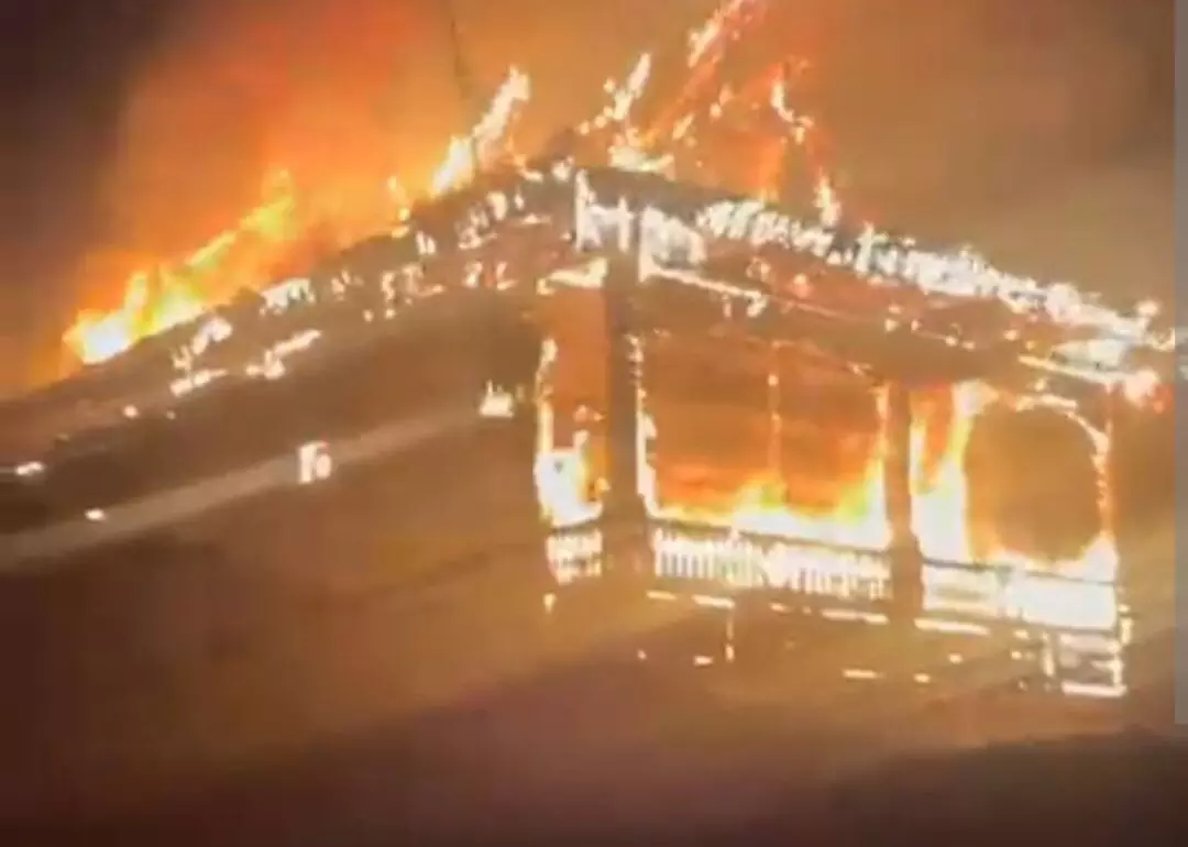 Himachal News: ਹਿਮਾਚਲ ਦੇ ਨਾਗ ਮੰਦਰ ਵਿੱਚ ਲੱਗੀ ਅੱਗ, ਚਾਰ ਮੰਜ਼ਲਾ ਭਵਨ ਹੋਇਆ ਤਬਾਹ