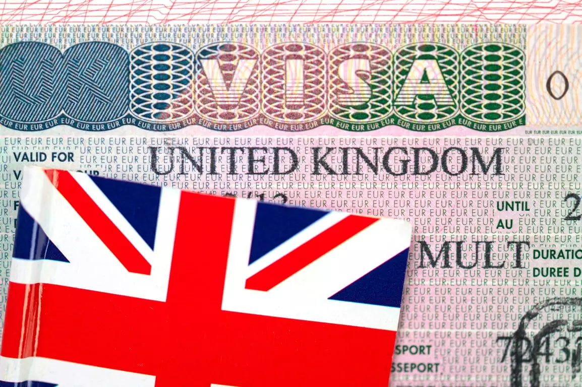 England Visa: ਪਰਫੈਕਟ ਅੰਗਰੇਜ਼ੀ ਆਉਂਦੀ ਹੈ ਤਾਂ ਹੀ ਮਿਲੇਗੀ ਇੰਗਲੈਂਡ ਚ ਐਂਟਰੀ, ਸਰਕਾਰ ਨੇ ਬਦਲੇ ਨਿਯਮ England Visa: ਪਰਫੈਕਟ ਅੰਗਰੇਜ਼ੀ ਆਉਂਦੀ ਹੈ ਤਾਂ ਹੀ ਮਿਲੇਗੀ ਇੰਗਲੈਂਡ ਚ ਐਂਟਰੀ, ਸਰਕਾਰ ਨੇ ਬਦਲੇ ਨਿਯਮ