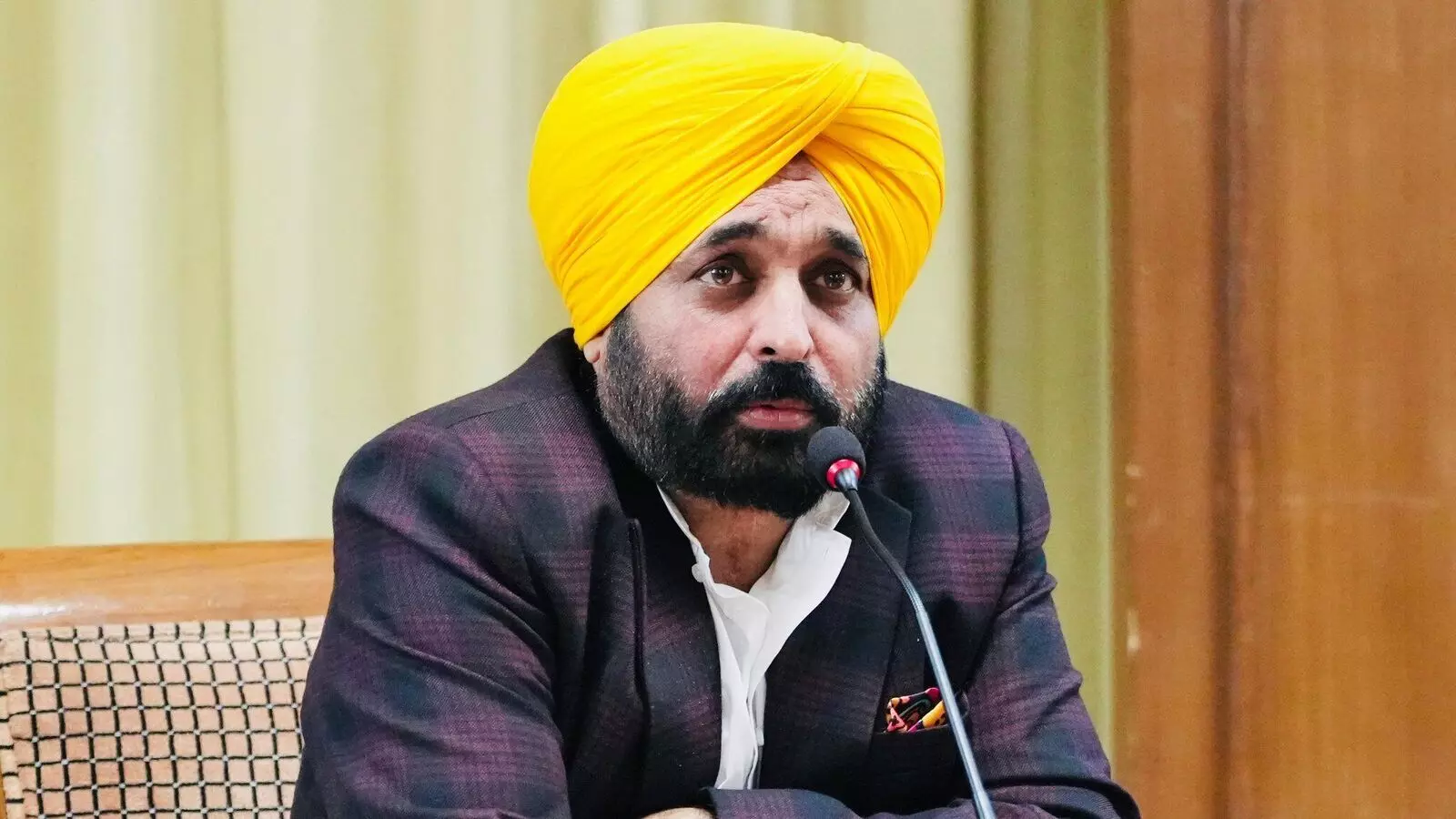 Bhagwant Mann: CM ਭਗਵੰਤ ਮਾਨ ਦਾ 53ਵਾਂ ਜਨਮਦਿਨ, ਜਾਣੋ ਕਮੇਡੀਅਨ ਤੋਂ ਮੁੱਖ ਮੰਤਰੀ ਬਣਨ ਦਾ ਸਫ਼ਰ