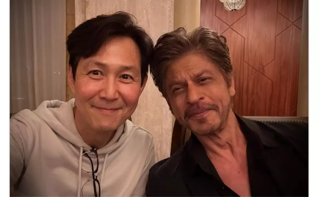 Shah Rukh Khan: ਸਕਵਿੱਡ ਗੇਮ ਦਾ ਪਲੇਅਰ 456 ਵੀ ਨਿਕਲਿਆ ਸ਼ਾਹਰੁਖ ਦਾ ਫੈਨ, ਕਿੰਗ ਖਾਨ ਨਾਲ ਸੈਲਫੀ ਕੀਤੀ ਸ਼ੇਅਰ
