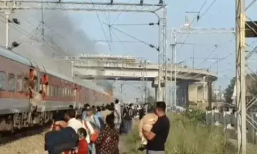 Breaking : ਲੁਧਿਆਣਾ ਤੋਂ ਦਿੱਲੀ ਜਾ ਰਹੀ ਟ੍ਰੇਨ ਵਿੱਚ ਲੱਗੀ ਅੱਗ