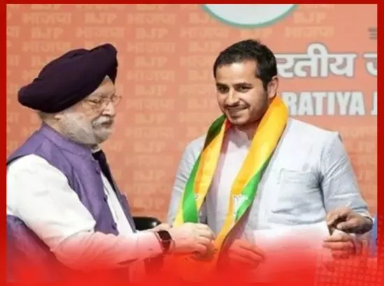 ਭਾਜਪਾ ਨੇਤਾ ਨੇ ਆਪਣੀ ਹੀ ਪਾਰਟੀ ਤੇ ਕਸ਼ਮੀਰੀ ਪੰਡਿਤਾਂ ਨੂੰ ਰਾਜਨੀਤਿਕ ਲਾਭ ਲਈ ਵਰਤਣ ਤੇ ਸਵਾਲ ਉਠਾਏ ਭਾਜਪਾ ਨੇਤਾ ਨੇ ਆਪਣੀ ਹੀ ਪਾਰਟੀ ਤੇ ਕਸ਼ਮੀਰੀ ਪੰਡਿਤਾਂ ਨੂੰ ਰਾਜਨੀਤਿਕ ਲਾਭ ਲਈ ਵਰਤਣ ਤੇ ਸਵਾਲ ਉਠਾਏ