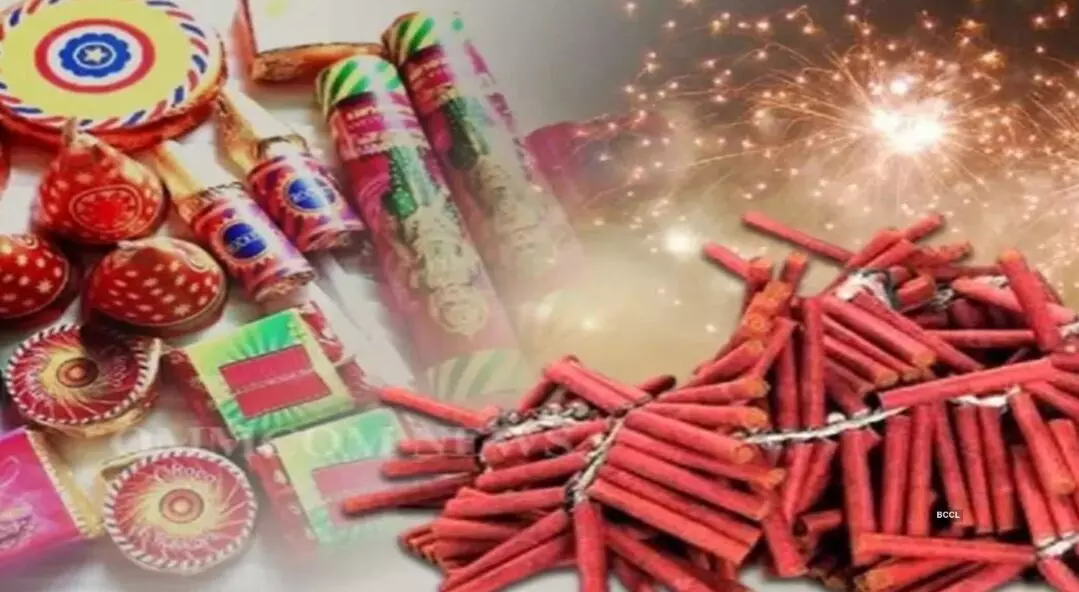Diwali 2025: ਦੀਵਾਲੀ ਤੇ ਪਟਾਕਾ ਕਾਰੋਬਾਰੀਆਂ ਨੂੰ ਹੋਈ ਬੰਪਰ ਕਮਾਈ, ਦੇਸ਼ ਭਰ ਚ ਵਿਕੇ ਅਰਬਾਂ ਦੇ ਪਟਾਕੇ Diwali 2025: ਦੀਵਾਲੀ ਤੇ ਪਟਾਕਾ ਕਾਰੋਬਾਰੀਆਂ ਨੂੰ ਹੋਈ ਬੰਪਰ ਕਮਾਈ, ਦੇਸ਼ ਭਰ ਚ ਵਿਕੇ ਅਰਬਾਂ ਦੇ ਪਟਾਕੇ