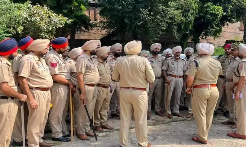 ਜ਼ਿਲ੍ਹਾ ਅੰਮ੍ਰਿਤਸਰ ਦੇ ਪਿੰਡ ਬੋਪਾਰਾਏ ਖੁਰਦ ਵਿਖੇ ਬੀਤੀ ਰਾਤ ਇੱਕ ਵਿਅਕਤੀ ਦਾ ਕਤਲ ਅਤੇ ਚਾਰ ਗੰਭੀਰ ਫੱਟੜ