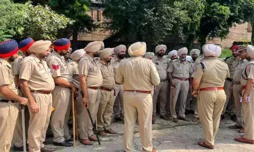 ਜ਼ਿਲ੍ਹਾ ਅੰਮ੍ਰਿਤਸਰ ਦੇ ਪਿੰਡ ਬੋਪਾਰਾਏ ਖੁਰਦ ਵਿਖੇ ਬੀਤੀ ਰਾਤ ਇੱਕ ਵਿਅਕਤੀ ਦਾ ਕਤਲ ਅਤੇ ਚਾਰ ਗੰਭੀਰ ਫੱਟੜ