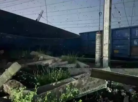 ਰੇਲ ਗੱਡੀ ਦੇ 12 ਡੱਬੇ ਪਟੜੀ ਤੋਂ ਉਤਰੇ, ਆਗਰਾ-ਦਿੱਲੀ ਰੂਟ ਪ੍ਰਭਾਵਿਤ