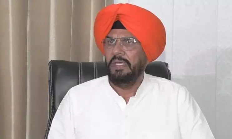 ਹਲਕਾ ਅਜਨਾਲਾ ਦੇ ਪਿੰਡ ਪੰਡੋਰੀ ‘ਚ ਕਿਸਾਨਾਂ ਨੂੰ ਬੀਜ ਵੰਡਣ ਦਾ ਪ੍ਰੋਗਰਾਮ ਆਯੋਜਿਤ, ਹੜ੍ਹ ਪ੍ਰਭਾਵਿਤ 204 ਕਿਸਾਨਾਂ ਨੂੰ ਮੁਫ਼ਤ ਬੀਜ ਵੰਡੇ ਗਏ