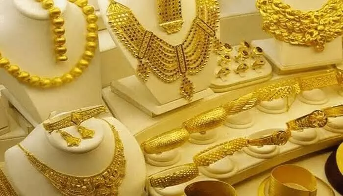 Gold Price: ਆਖ਼ਰ ਟੁੱਟ ਗਈ ਸੋਨੇ ਦੀ ਆਕੜ, 7000 ਰੁਪਏ ਹੇਠਾਂ ਡਿੱਗੀ ਕੀਮਤ Gold Price: ਆਖ਼ਰ ਟੁੱਟ ਗਈ ਸੋਨੇ ਦੀ ਆਕੜ, 7000 ਰੁਪਏ ਹੇਠਾਂ ਡਿੱਗੀ ਕੀਮਤ