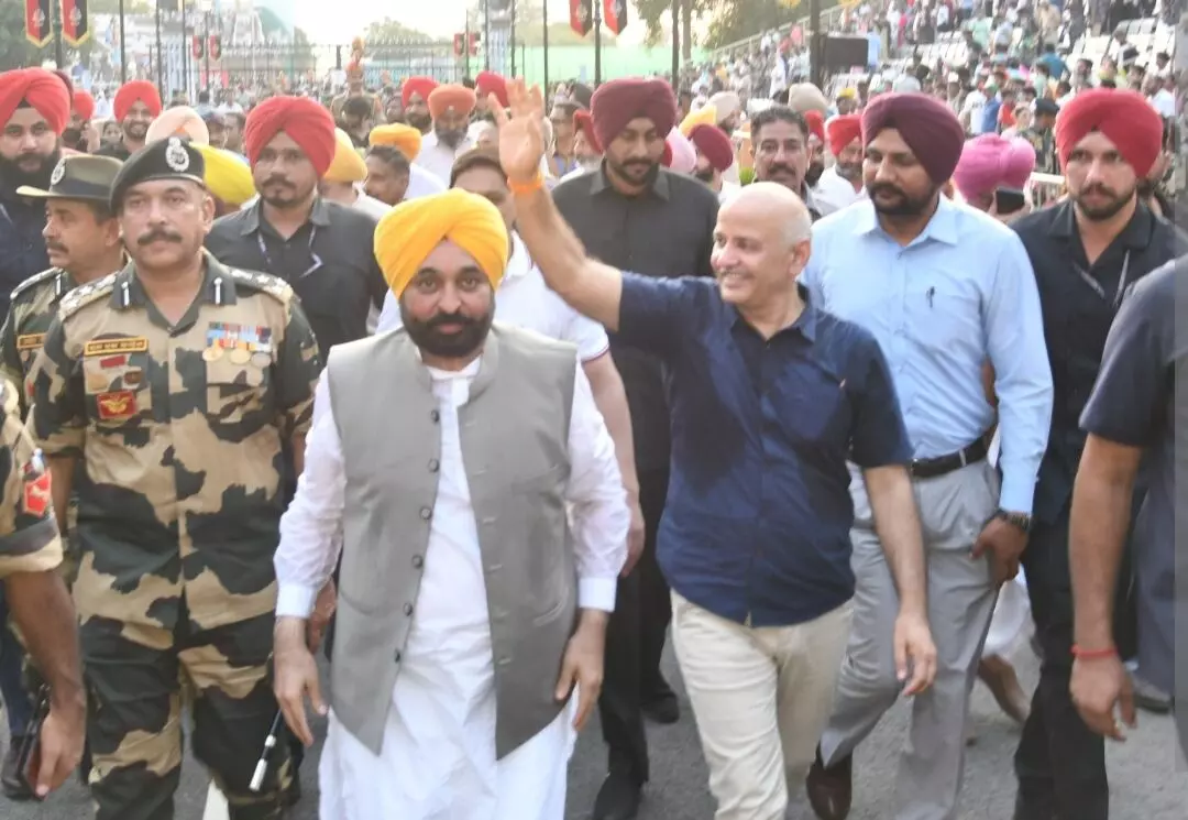 Punjab: ਜਿਮਨੀ ਚੋਣਾਂ ਤੋਂ ਪਹਿਲਾਂ ਪੰਜਾਬ ਪਹੁੰਚੇ ਆਪ ਆਗੂ ਮਨੀਸ਼ ਸਿਸੋਦੀਆ, ਕੀਤੀ ਪਾਰਟੀ ਵਰਕਰਾਂ ਨਾਲ ਮੀਟਿੰਗ