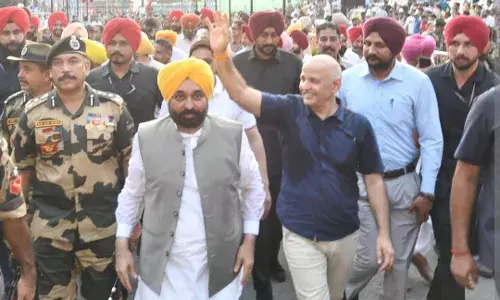 Punjab: ਜਿਮਨੀ ਚੋਣਾਂ ਤੋਂ ਪਹਿਲਾਂ ਪੰਜਾਬ ਪਹੁੰਚੇ ਆਪ ਆਗੂ ਮਨੀਸ਼ ਸਿਸੋਦੀਆ, ਕੀਤੀ ਪਾਰਟੀ ਵਰਕਰਾਂ ਨਾਲ ਮੀਟਿੰਗ