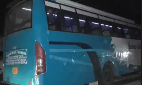 Punjab ਚ ਖਿਡਾਰੀਆਂ ਦੀ ਬੱਸ ਹਾਈ-ਟੈਂਸ਼ਨ ਤਾਰਾਂ ਨਾਲ ਚੱਮੜੀ, ਪੈ ਗਈਆਂ ਚਿਗਿੰਆੜੀਆਂ