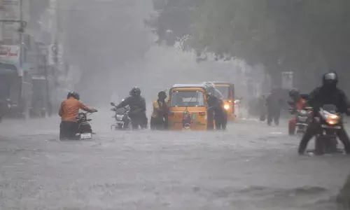Tamil Nadu Rain: ਦੱਖਣ ਭਾਰਤ ਵਿੱਚ ਮੀਂਹ ਨੇ ਮਚਾਈ ਤਬਾਹੀ, ਅਗਲੇ 24 ਘੰਟੇ ਤੂਫ਼ਾਨੀ ਬਾਰਸ਼ ਦੀ ਚੇਤਾਵਨੀ