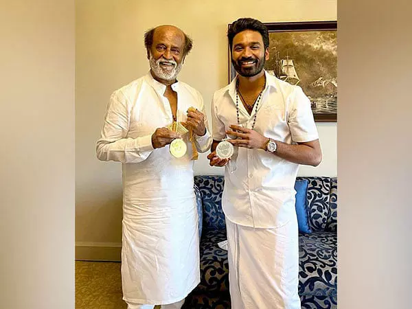 Rajnikanth: ਸਾਊਥ ਸਟਾਰ ਰਜਨੀਕਾਂਤ ਤੇ ਸਾਬਕਾ ਜਵਾਈ ਨੂੰ ਬੰਬ ਨਾਲ ਉਡਾਉਣ ਦੀ ਧਮਕੀ Rajnikanth: ਸਾਊਥ ਸਟਾਰ ਰਜਨੀਕਾਂਤ ਤੇ ਸਾਬਕਾ ਜਵਾਈ ਨੂੰ ਬੰਬ ਨਾਲ ਉਡਾਉਣ ਦੀ ਧਮਕੀ