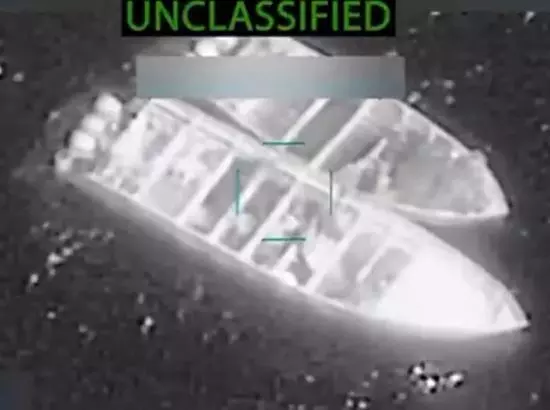 ਅਮਰੀਕਾ ਨੇ 4 ਕਿਸ਼ਤੀਆਂ ਤੇ ਕੀਤਾ ਹਮਲਾ ; 14 ਲੋਕਾਂ ਦੀ ਮੌਤ ਅਮਰੀਕਾ ਨੇ 4 ਕਿਸ਼ਤੀਆਂ ਤੇ ਕੀਤਾ ਹਮਲਾ ; 14 ਲੋਕਾਂ ਦੀ ਮੌਤ