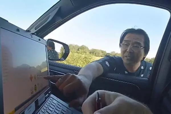 ਅਮਰੀਕਾ ਵਿਚ 1850 ਪੰਜਾਬੀ ਟਰੱਕ ਡਰਾਈਵਰ ਹੋਏ ਵਿਹਲੇ ਅਮਰੀਕਾ ਵਿਚ 1850 ਪੰਜਾਬੀ ਟਰੱਕ ਡਰਾਈਵਰ ਹੋਏ ਵਿਹਲੇ