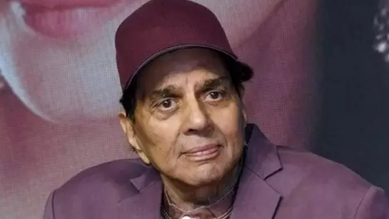 Dharmendra: ਬਾਲੀਵੁੱਡ ਐਕਟਰ ਧਰਮਿੰਦਰ ਦੀ ਵਿਗੜੀ ਸਿਹਤ, ਹਸਪਤਾਲ ਹੋਏ ਭਰਤੀ