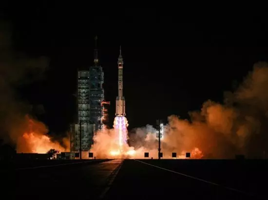 ਚੀਨ : 4 ਚੂਹਿਆਂ ਸਣੇ ਪੁਲਾੜ ਯਾਤਰੀਆਂ ਨੂੰ ਰਿਕਾਰਡ ਗਤੀ ਨਾਲ ਪੁਲਾੜ ਵਿੱਚ ਭੇਜਿਆ