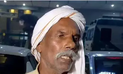 ਪਟਿਆਲਾ ਦੇ ਕੋਹਲੀ ਢਾਬੇ ਦੇ ਬਾਹਰ ਇੱਕ ਨੌਜਵਾਨ ਦੀ ਚਾਕੂ ਮਾਰ ਕੇ ਹੱਤਿਆ ਕਰ ਦਿੱਤੀ ਗਈ।