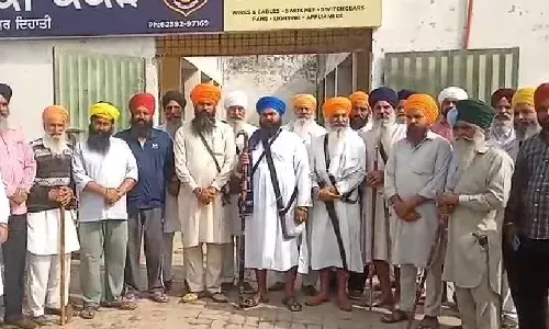 ਚੱਲਦੇ ਅਖੰਡ ਪਾਠ ਦੌਰਾਨ ਗੁਰੂ ਸਾਹਿਬ ਵੱਲ ਸੁੱਟੀ ਜੁੱਤੀ ਬੇਅਦਬੀ ਮਾਮਲੇ ਵਿੱਚ ਪ੍ਰਵਾਸੀ ਮਜ਼ਦੂਰ ਗ੍ਰਿਫਤਾਰ