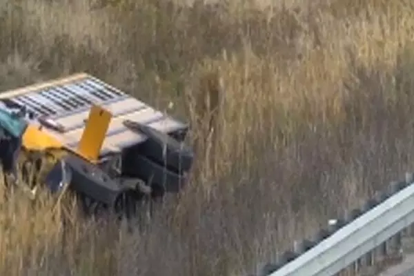 ਕੈਨੇਡਾ ’ਚ ਸਕੂਲ ਬੱਸ ਨਾਲ ਹਾਦਸਾ, ਡਰਾਈਵਰ ਹਲਾਕ