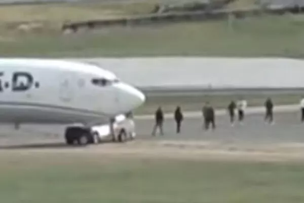 ਅਮਰੀਕਾ : ਹਵਾਈ ਜਹਾਜ਼ ’ਚ ਬੰਬ ਦੀ ਧਮਕੀ ਨੇ ਪਾਈਆਂ ਭਾਜੜਾਂ