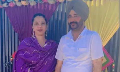 Punjab News: ਬਰਨਾਲਾ ਵਿੱਚ ਪਤੀ ਪਤਨੀ ਨੇ ਕੀਤੀ ਖ਼ੁਦਕੁਸ਼ੀ, ਕੰਧ ਤੇ ਲਿਖਿਆ ਸੁਸਾਈਡ ਨੋਟ