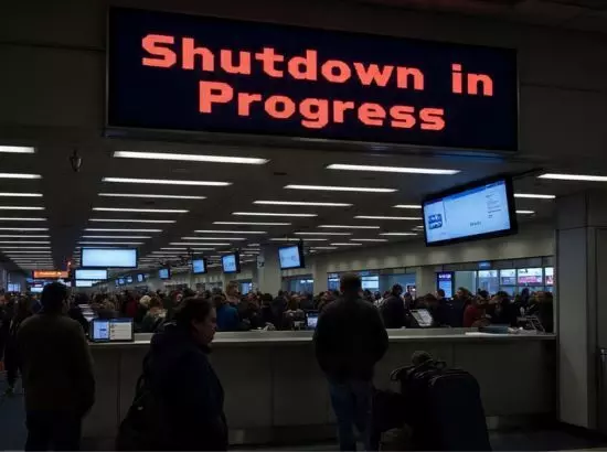 ਅਮਰੀਕਾ ਬੰਦ ਕਾਰਨ ਹਵਾਈ ਯਾਤਰਾ ਤੇ ਵੱਡਾ ਸੰਕਟ: 3,300 ਉਡਾਣਾਂ ਰੱਦ