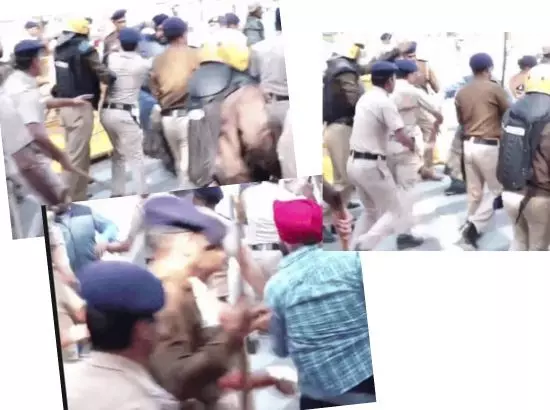 PU ਵਿੱਚ ਹੰਗਾਮਾ, ਪ੍ਰਦਰਸ਼ਨਕਾਰੀਆਂ ਤੇ ਲਾਠੀਚਾਰਜ: ਕਿਸਾਨਾਂ ਨੇ ਮੋਹਾਲੀ ਵਿੱਚ ਬੈਰੀਕੇਡ ਤੋੜੇ PU ਵਿੱਚ ਹੰਗਾਮਾ, ਪ੍ਰਦਰਸ਼ਨਕਾਰੀਆਂ ਤੇ ਲਾਠੀਚਾਰਜ: ਕਿਸਾਨਾਂ ਨੇ ਮੋਹਾਲੀ ਵਿੱਚ ਬੈਰੀਕੇਡ ਤੋੜੇ