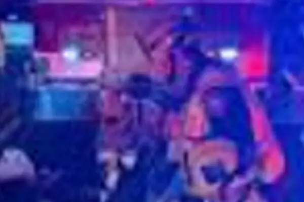 ਕੈਲੇਫੋਰਨੀਆ ਦੇ ਹਾਈਵੇਅ ’ਤੇ ਪਲਟੀ ਤੇਜ਼ ਰਫ਼ਤਾਰ ਬੱਸ, 23 ਜ਼ਖਮੀ