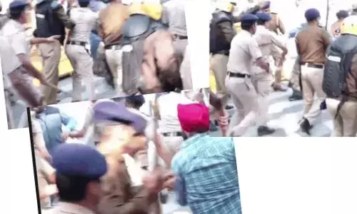 PU ਵਿੱਚ ਹੰਗਾਮਾ, ਪ੍ਰਦਰਸ਼ਨਕਾਰੀਆਂ ਤੇ ਲਾਠੀਚਾਰਜ: ਕਿਸਾਨਾਂ ਨੇ ਮੋਹਾਲੀ ਵਿੱਚ ਬੈਰੀਕੇਡ ਤੋੜੇ