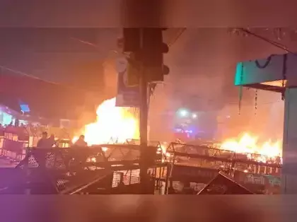 Delhi: ਦਿੱਲੀ ਵਿੱਚ ਲਾਲ ਕਿਲੇ ਕੋਲ ਵੱਡਾ ਧਮਾਕਾ, ਕਈ ਜ਼ਖ਼ਮੀ