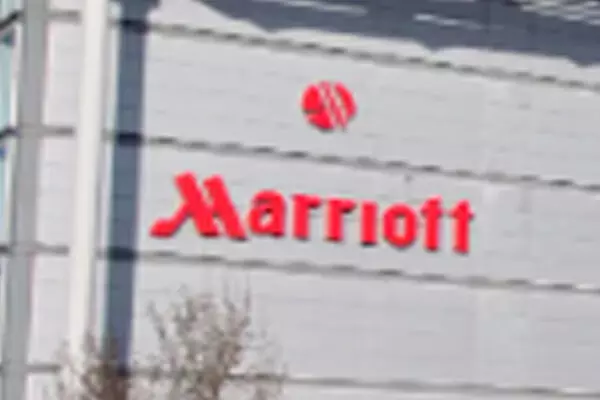 ਕੈਨੇਡਾ ਅਤੇ ਅਮਰੀਕਾ ਸਣੇ ਦੁਨੀਆਂ ਦੇ ਹੋਟਲਾਂ ਵਿਚੋਂ ਕੱਢੇ ਲੋਕ ਕੈਨੇਡਾ ਅਤੇ ਅਮਰੀਕਾ ਸਣੇ ਦੁਨੀਆਂ ਦੇ ਹੋਟਲਾਂ ਵਿਚੋਂ ਕੱਢੇ ਲੋਕ