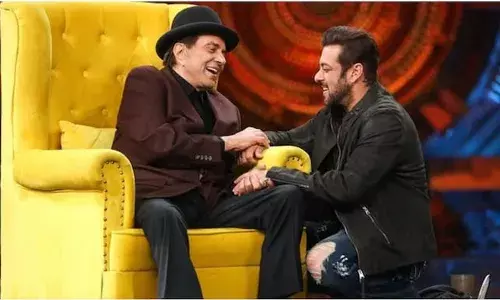 Salman Khan: ਸਲਮਾਨ ਖਾਨ ਨੇ ਧਰਮਿੰਦਰ ਦੀ ਸਿਹਤਯਾਬੀ ਲਈ ਮੰਗੀ ਦੁਆ, ਬੋਲੇ ਮੈਂ ਉਹਨਾਂ ਨੂੰ ਬੇਹੱਦ ਪਿਆਰ ਕਰਦਾਂ