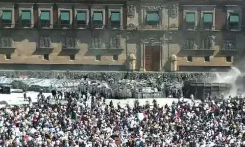 ਮੈਕਸੀਕੋ ਵਿੱਚ ਹਿੰਸਾ, ਲਾਠੀਚਾਰਜ ਅਤੇ ਅੱਥਰੂ ਗੈਸ ਦੇ ਗੋਲੇ, ਬਗਾਵਤ ਦੀ ਲਹਿਰ