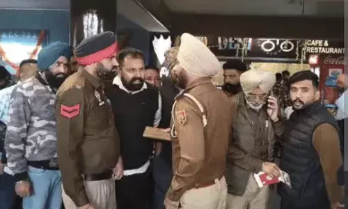 Punjab News: ਅੰਮ੍ਰਿਤਸਰ ਵਿੱਚ ਬੱਸ ਅਪਰੇਟਰਾਂ ਨੇ ਕੀਤੀ ਹਿੰਸਾ, ਚਲਾਈਆਂ ਅੰਨ੍ਹੇਵਾਹ ਗੋਲੀਆਂ, ਇੱਕ ਮੌਤ