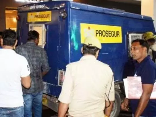 RBI ਅਫ਼ਸਰ ਬਣ ਕੇ 7 ਕਰੋੜ ਦੀ ATM ਕੈਸ਼ ਵੈਨ ਲੁੱਟੀ